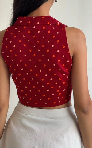 Bandhani Collared Halter Neck Crop Top