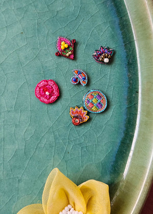 Pakeezah (Bindi set of 6)