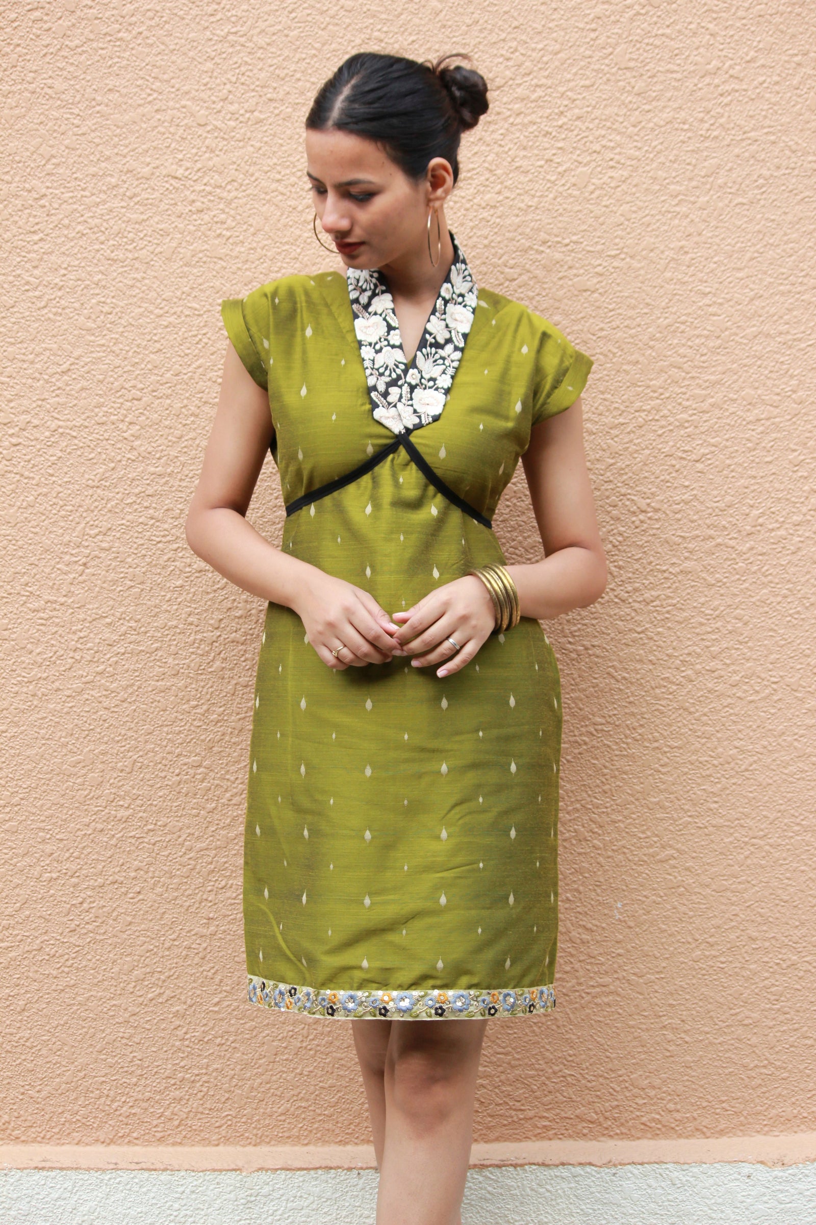 Summerina Embroidered Waist Belt By Qurcha