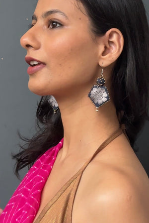 Chandni Earrings By Qurcha