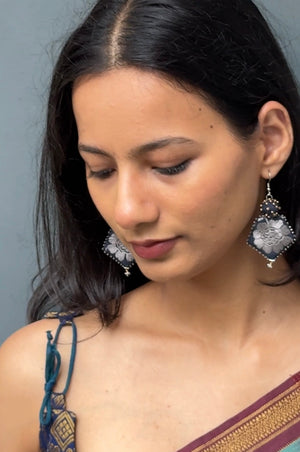 Chandni Earrings By Qurcha