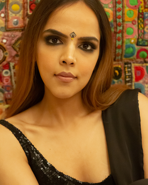 Meri Pyaari Bindu (Bindi set of 44)