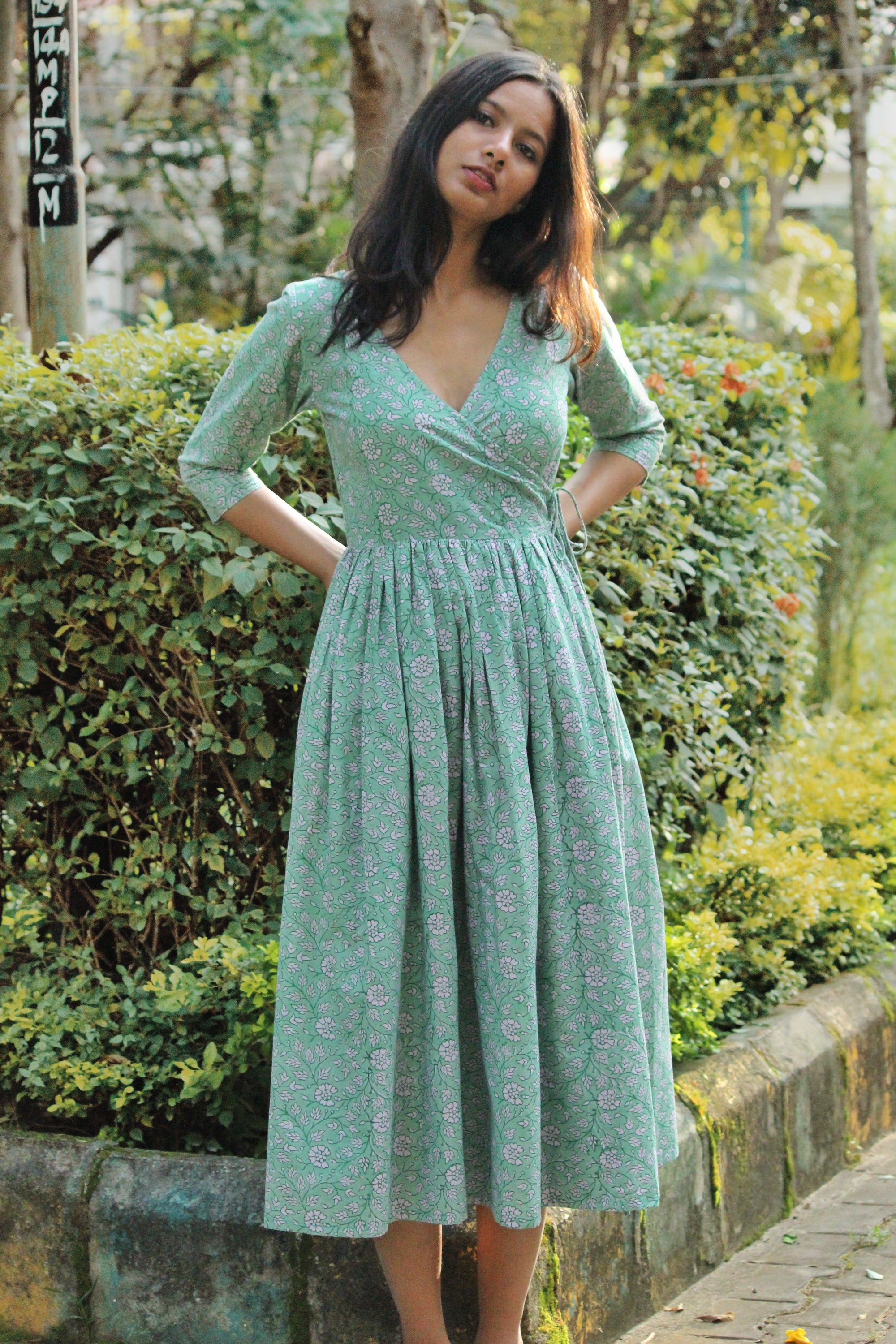 floral wrapped dress to hide your belly