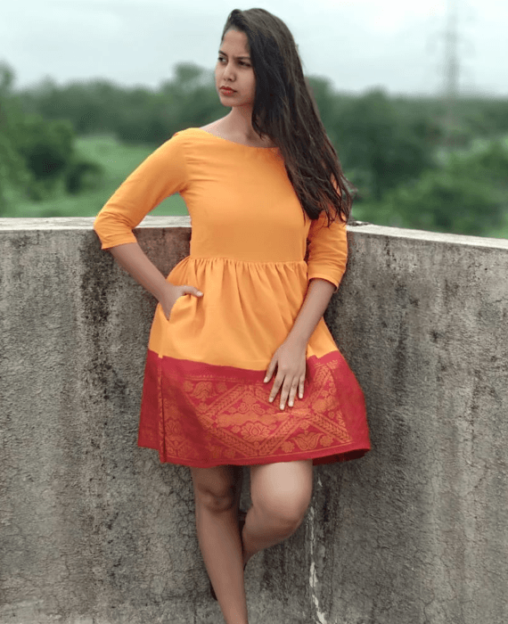 yellow red dress Hula Long Gradation with Velvet / Luxury Collection / Dark Orange & / J2711dorye A removable belt defines the waist 70's Mustard yellow, purple and