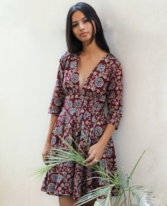 Dress batik v neck outlet